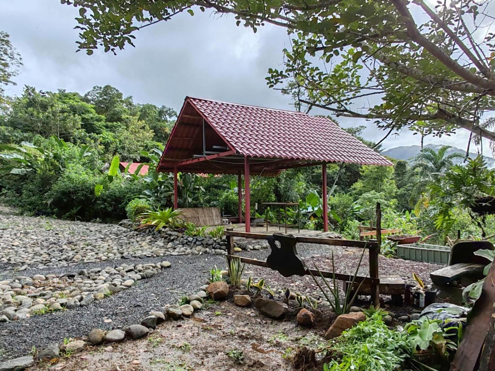 La Tigra Rainforest Lodge La Fortuna Exterior photo